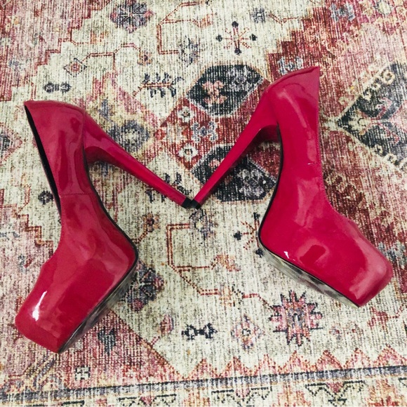 MLE Mia Limited Edition High Heels